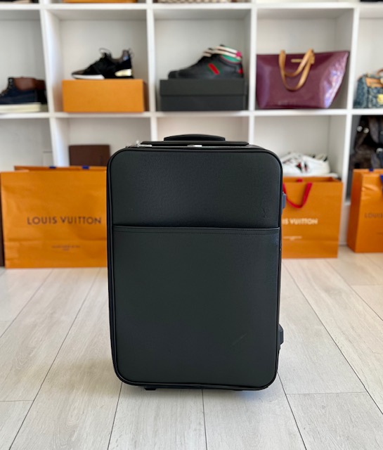 Louis Vuitton Taiga Leather Pegase 50 Trolley - Immaculate condition