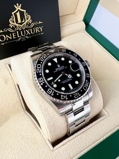 Rolex GMT-Master II 116710LN Black Dial 40mm Ceramic - Complete Set