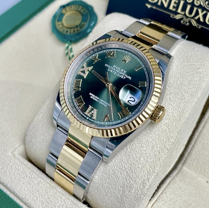 Rolex Datejust 36 Oyster Perpetual Datejust 36mm ref. 125233 Olive Green Diamond Dial