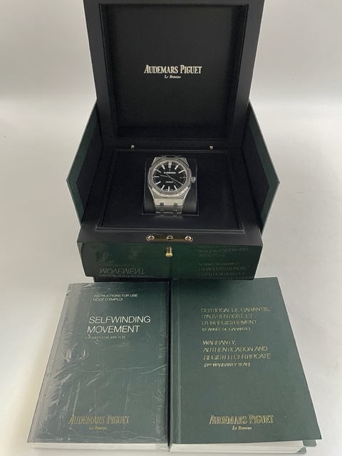 Audemars Piguet Royal Oak 15400ST 41mm