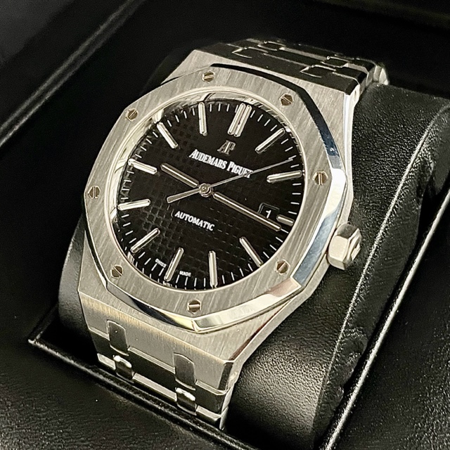 Audemars Piguet Royal Oak 15400ST 41mm