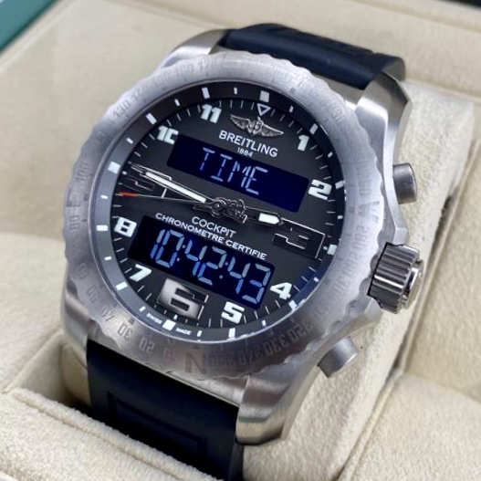 Breitling Cockpit B50 EB501022/BD40 Titanium