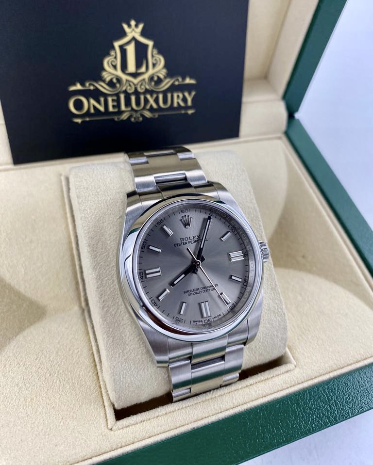 Rolex Oyster Perpetual 36mm ref. 116000 Silver Index Dial Oyster Bracelet Stainless