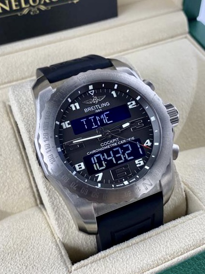 Breitling Cockpit B50 EB501022/BD40 Titanium