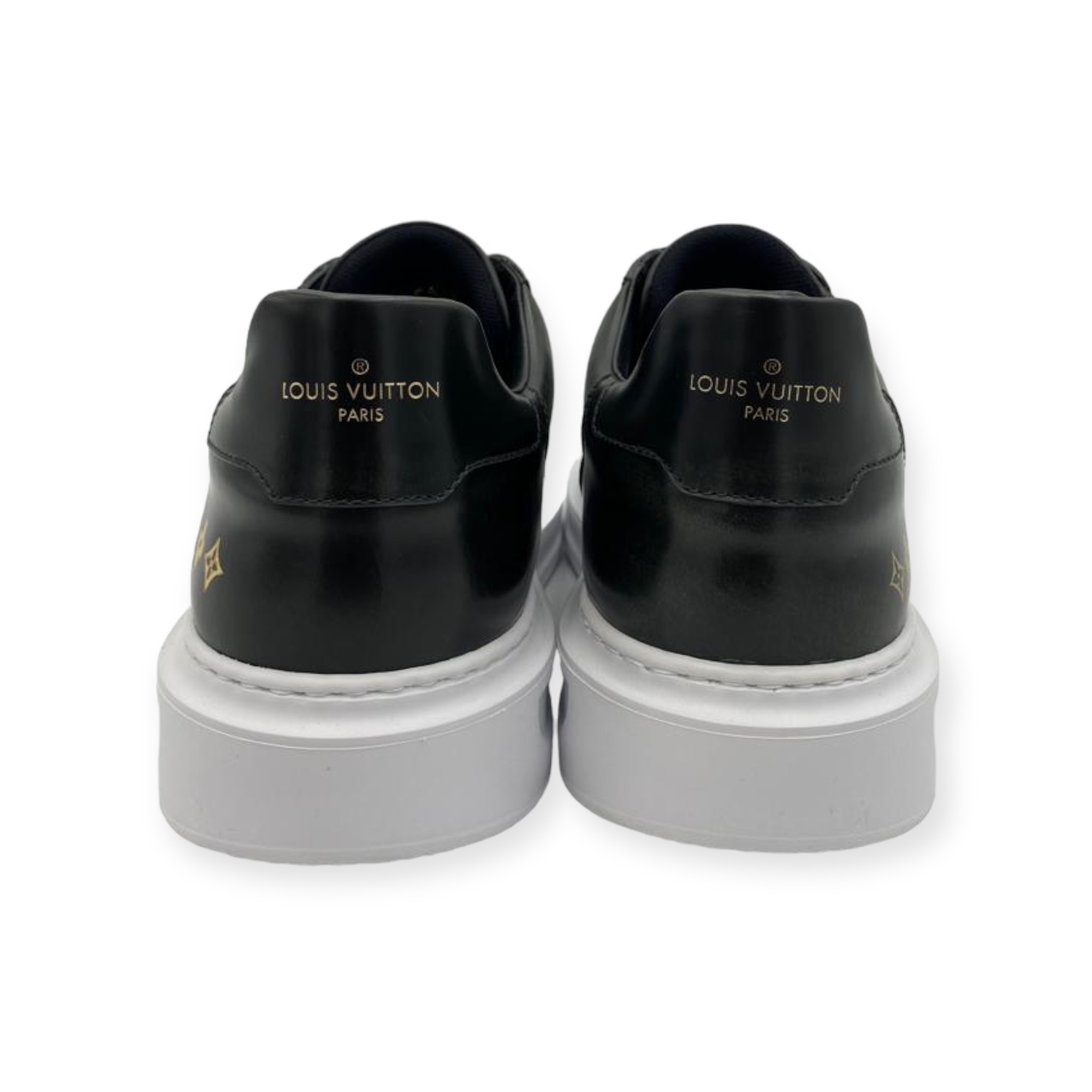 LOUIS VUITTON Men's shoes size 9 - Like New