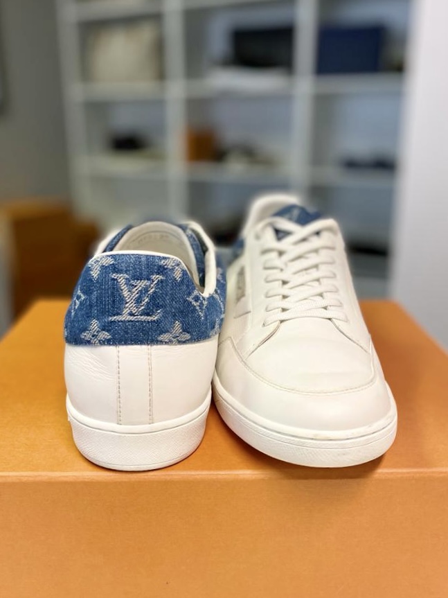 LOUIS VUITTON Mens Sneakers size 9