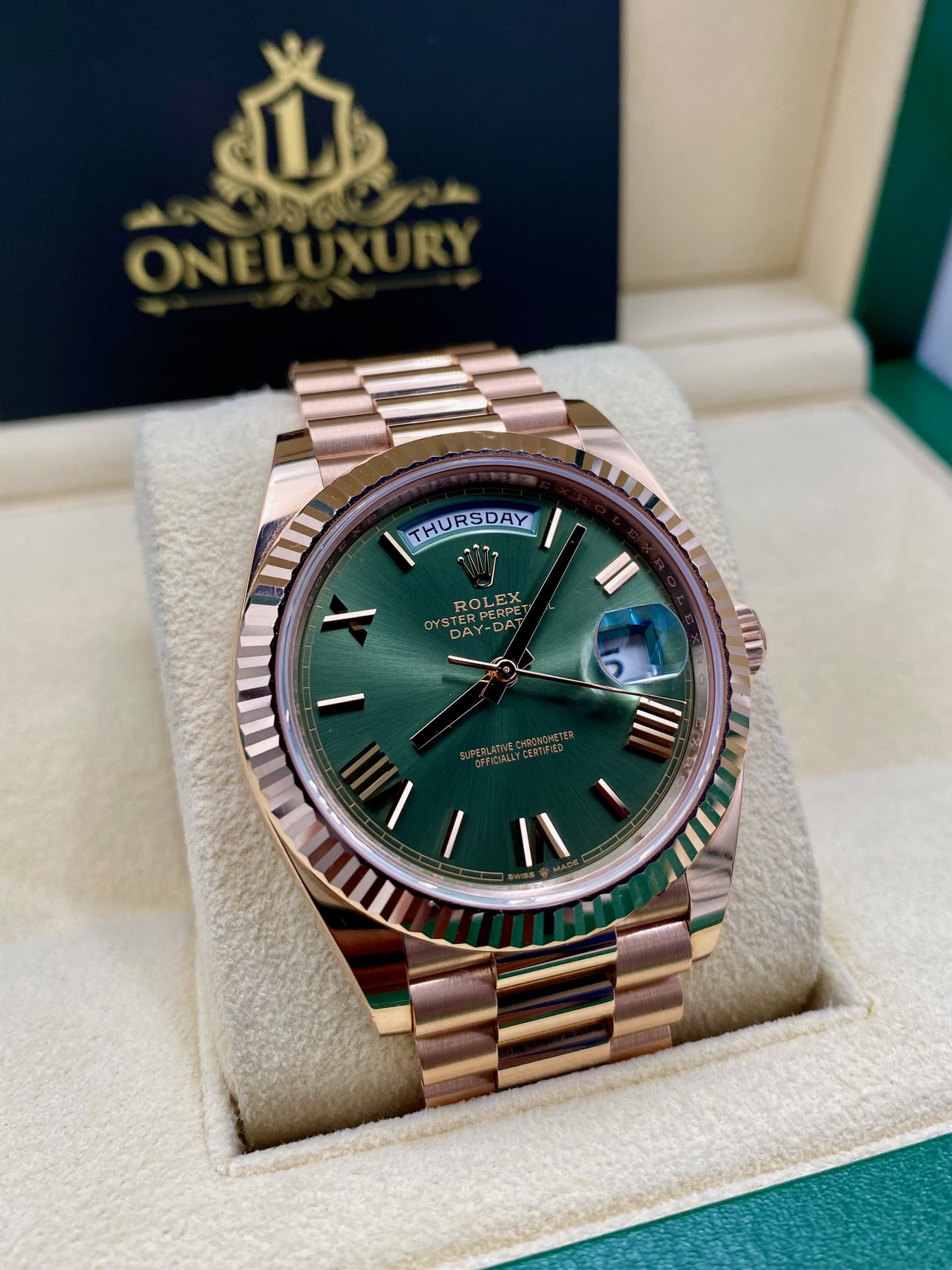 Rolex Day-Date 40 228235 Rose Gold Olive Green Roman Dial 40MM