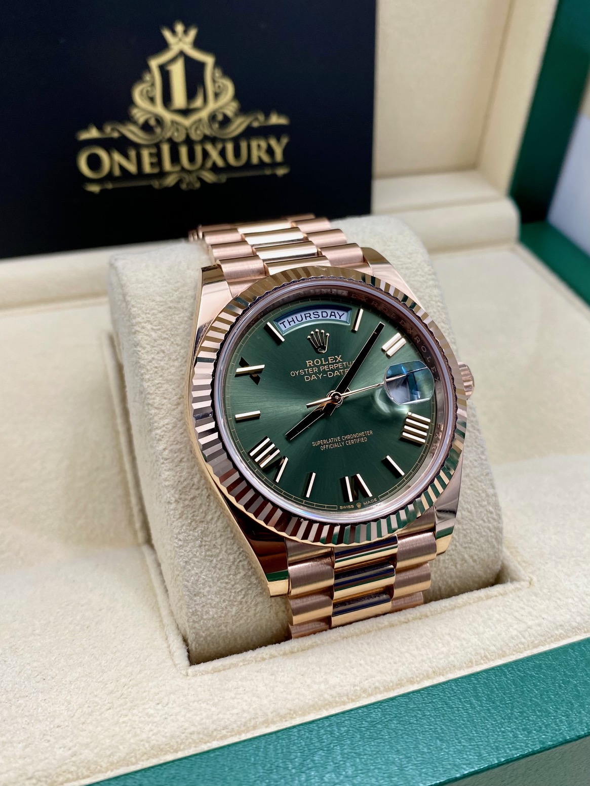 Rolex Day-Date 40 228235 Rose Gold Olive Green Roman Dial 40MM