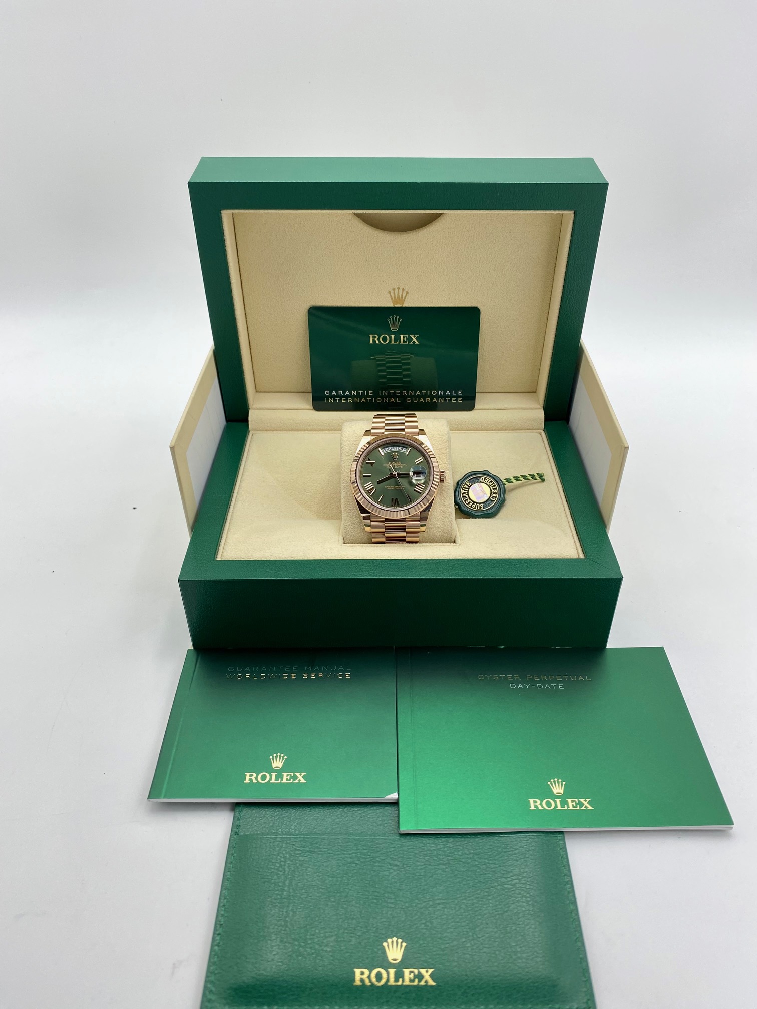 Rolex Day-Date 40 228235 Rose Gold Olive Green Roman Dial 40MM