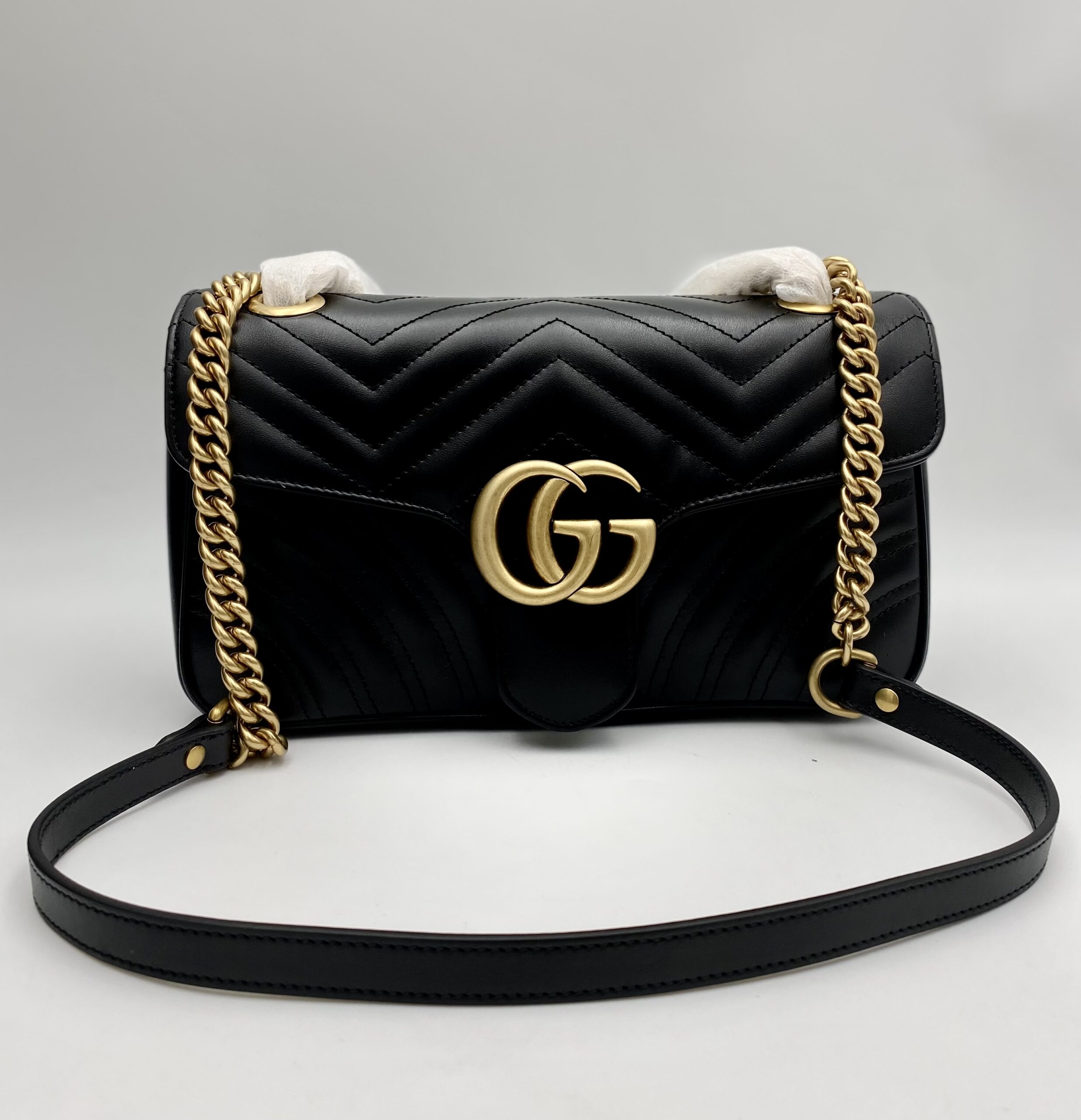 Gucci GG Marmont medium matelassé shoulder bag - New unworn 2023