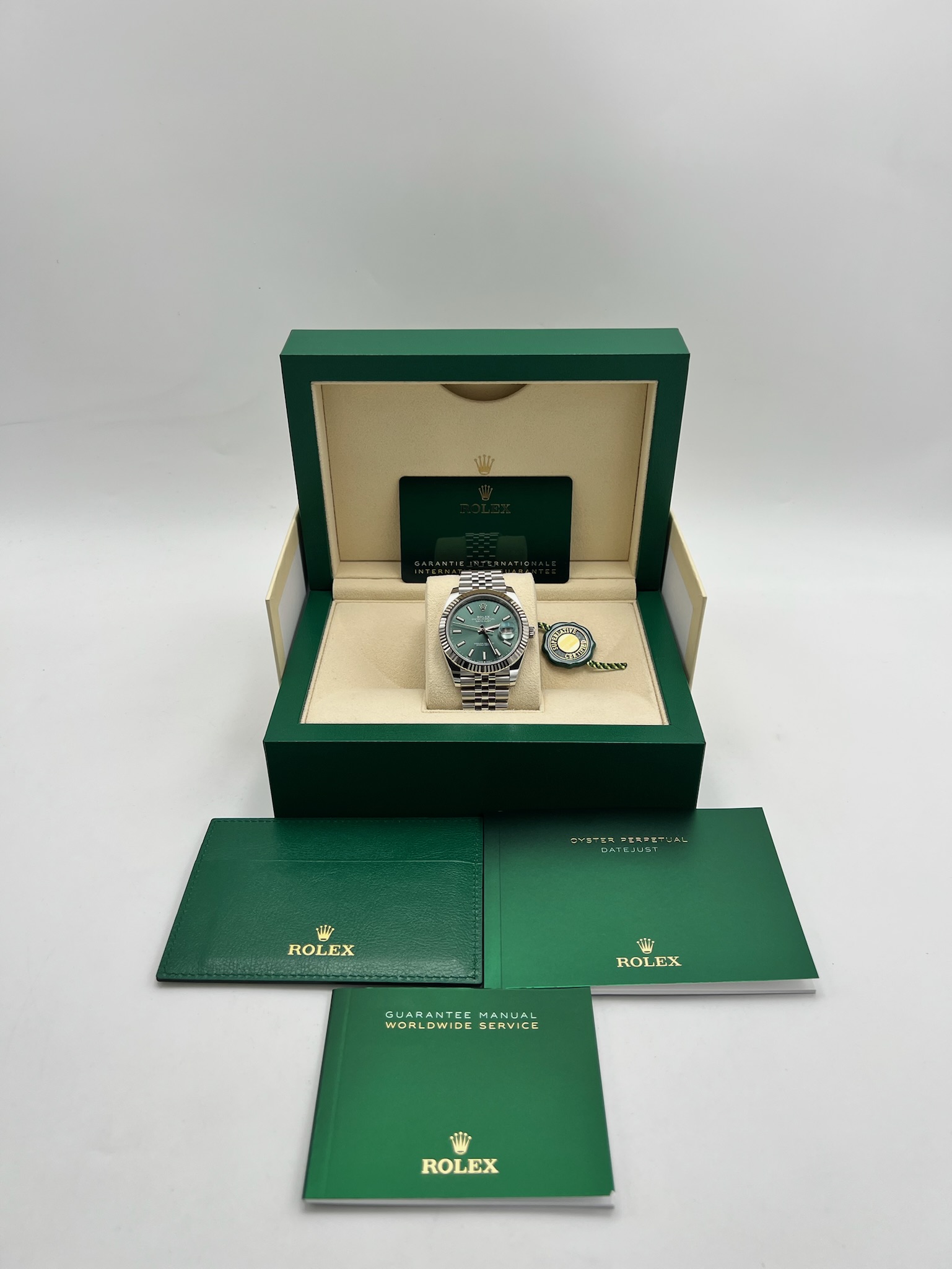 Rolex Datejust 41 Mint Green Index Dial 126334 Jubilee Bracelet - 2023