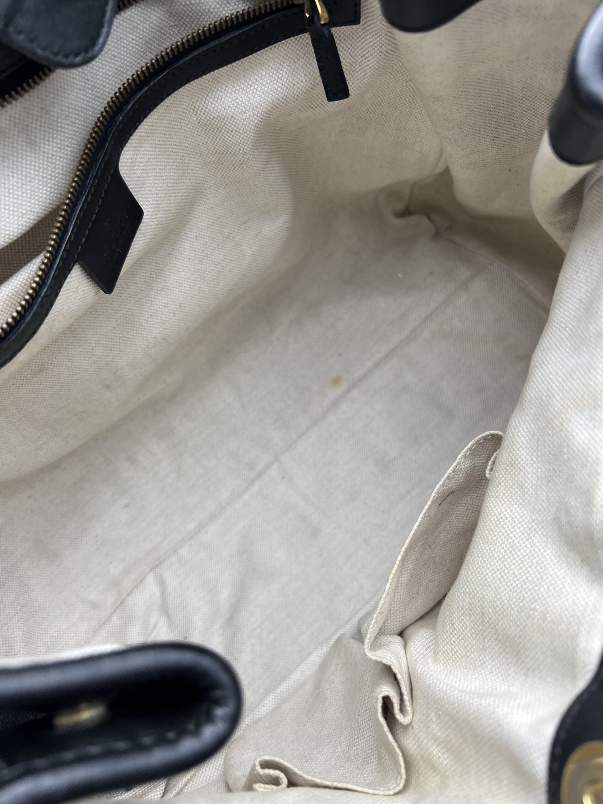 GUCCI Calfskin Medium GG Running Tote Bag Black 247183