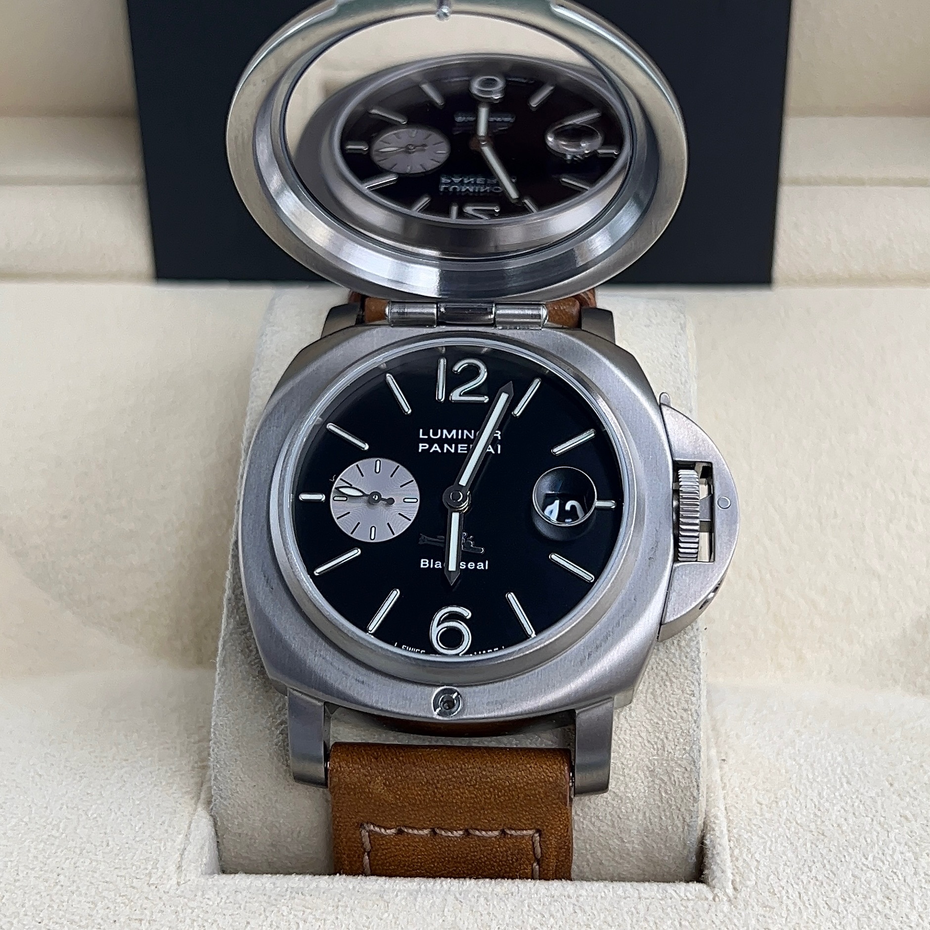Panerai Luminor Blackseal - Special Editions LTD to 300 - PAM00076