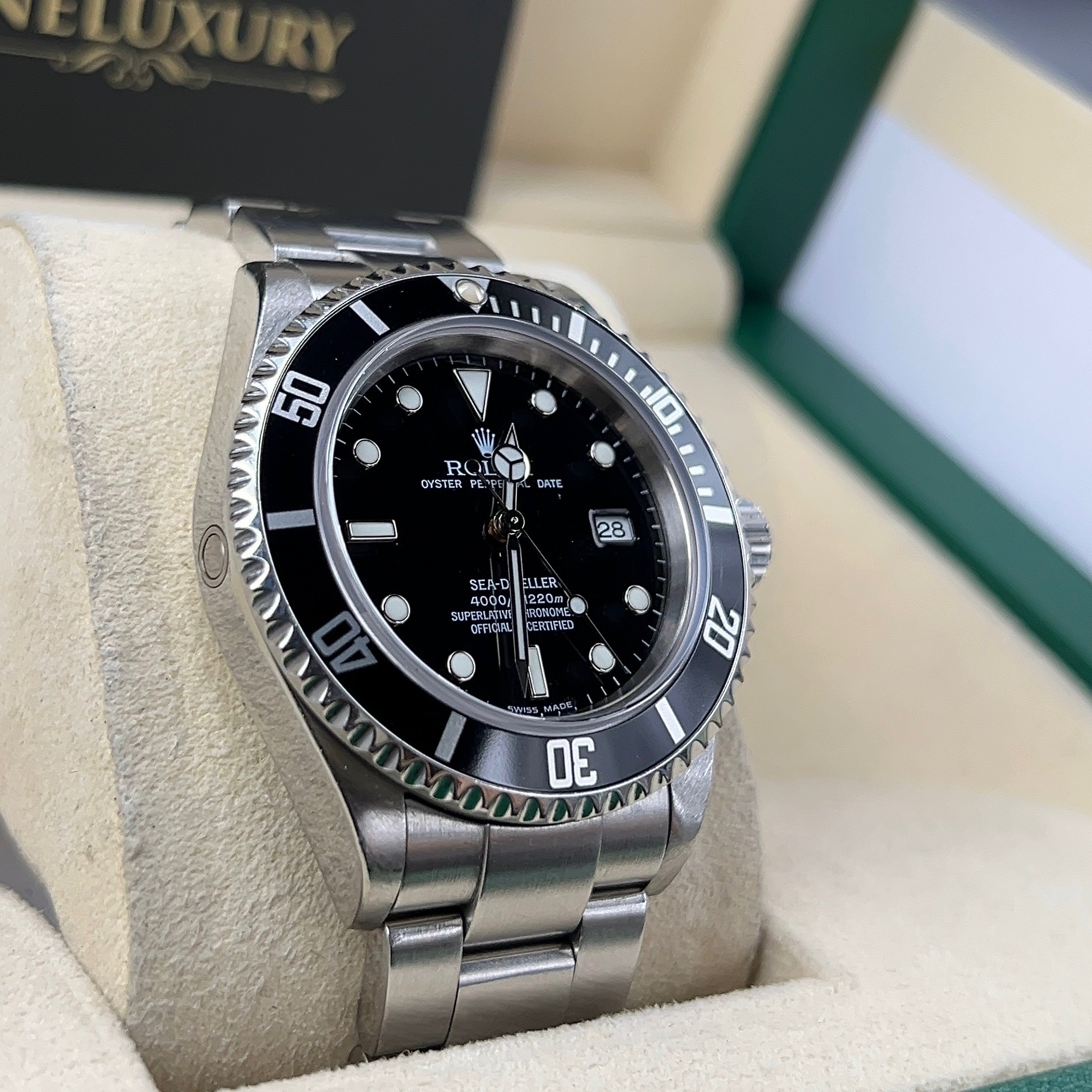Rolex Sea-Dweller 4000 ref. 16600 40mm Black Dial