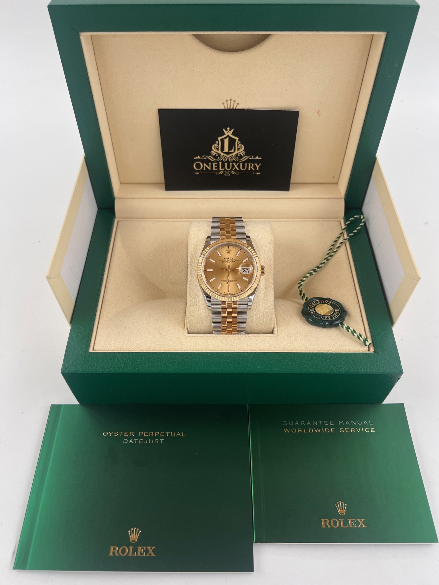 Rolex Datejust 36 Ref. 126233 Champagne Dial