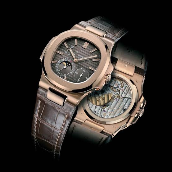 Patek Phillipe Nautilus 5712R-001 Grey Dial