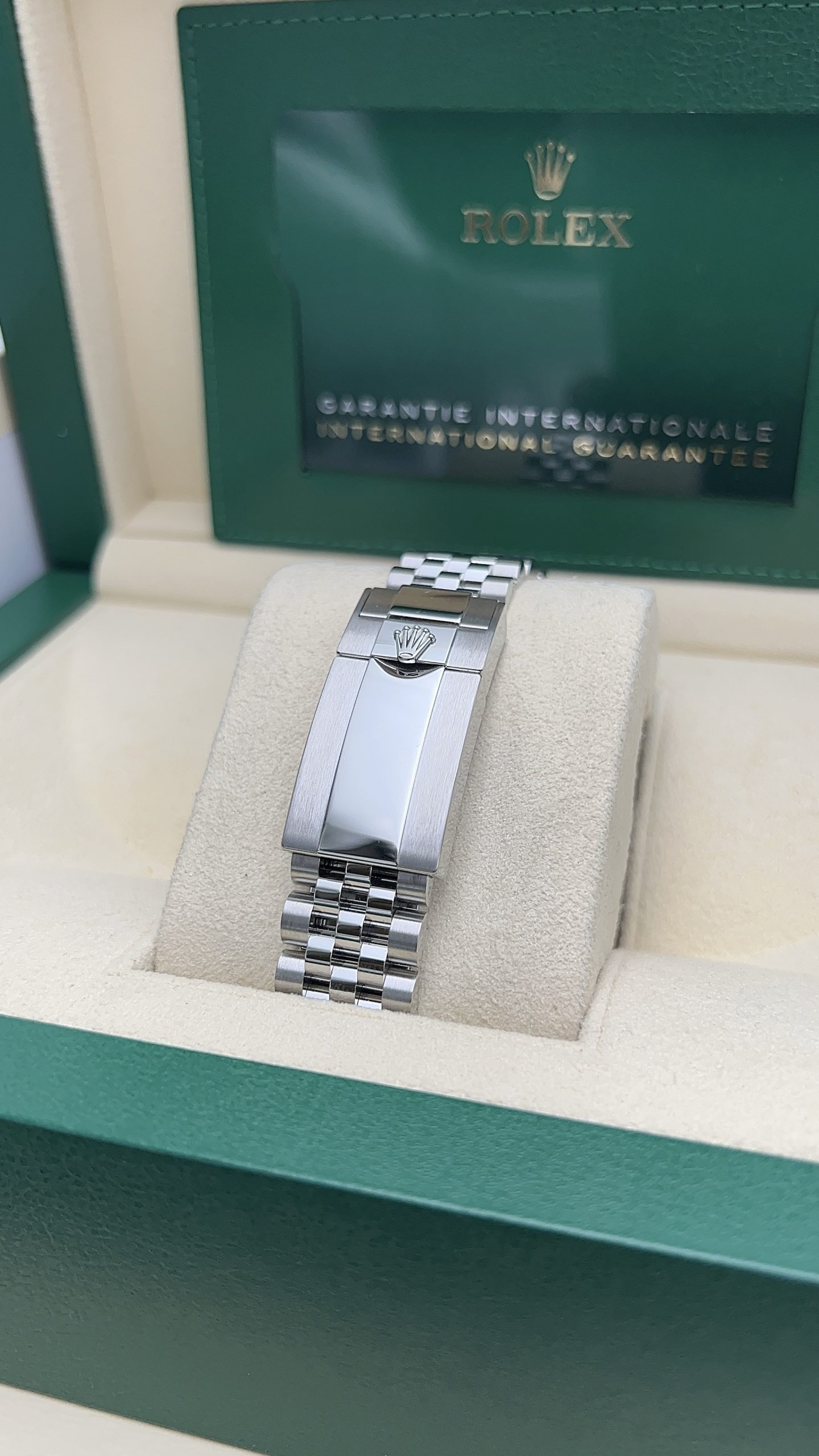 Rolex GMT-Master II Pepsi Jubilee Bracelet Ref: 126710BLRO