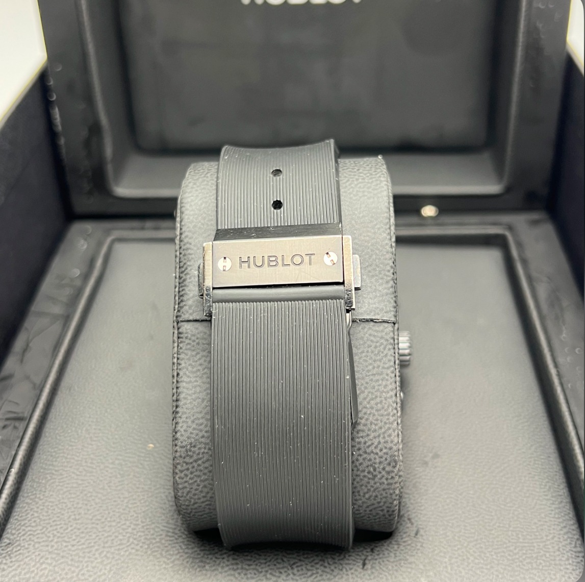 Hublot Classic Fusion Aerofusion Black Magic 45mm Watch 525.CM.0170.RX