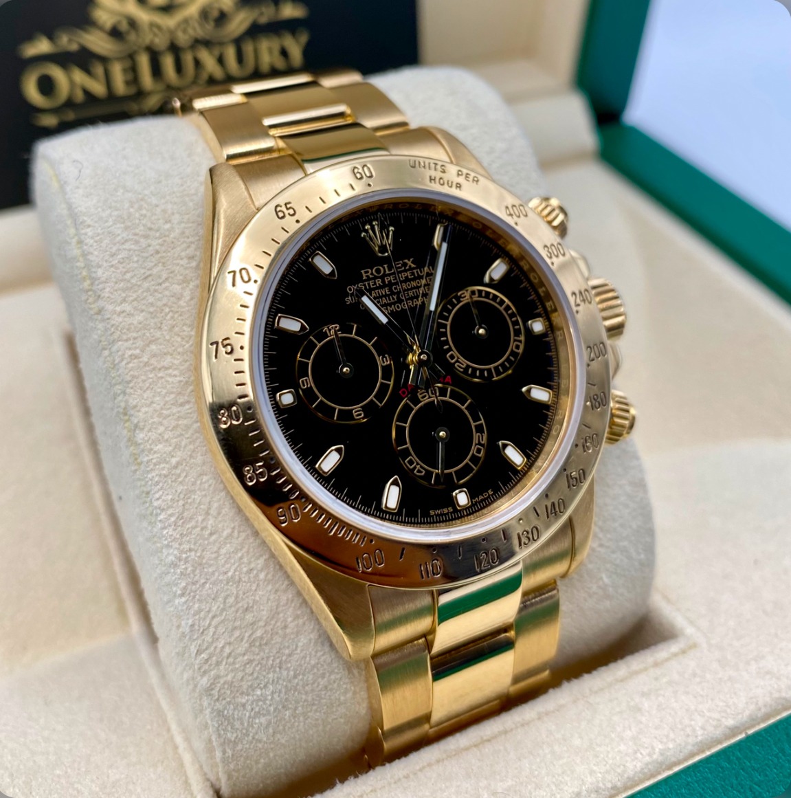 Rolex Daytona Black Dial 18k Yellow Gold Ref. 116528 Year 2008