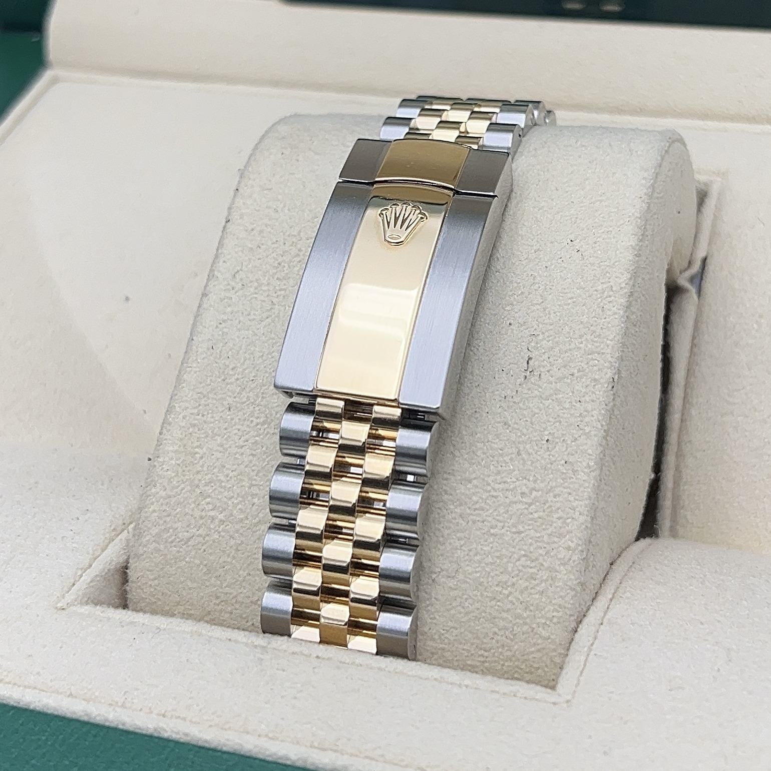 Rolex Datejust 41mm Champagne Dial Jubilee Ref: 126333