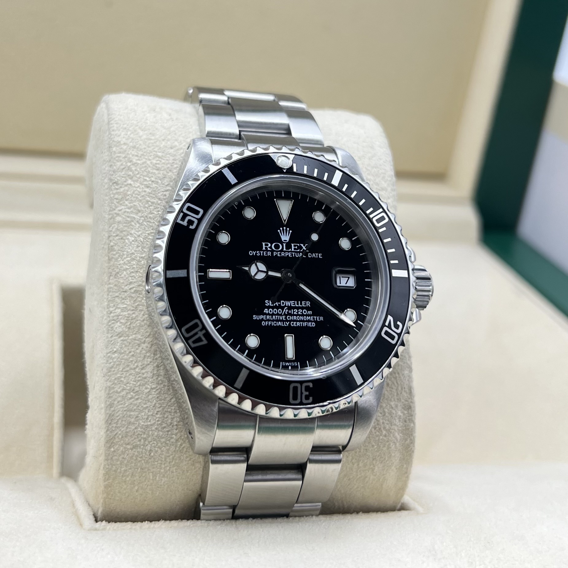 Rolex Sea-Dweller 4000 ref. 16600 40mm Black Dial